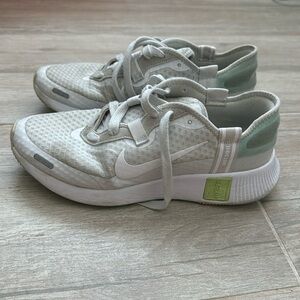 women’s nike shoes